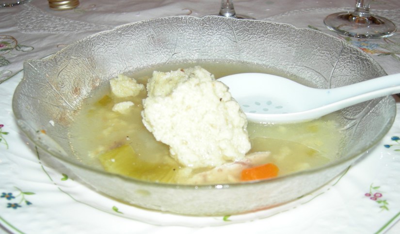 DSCN0119_Fran Matzoh Ball Soup.jpg